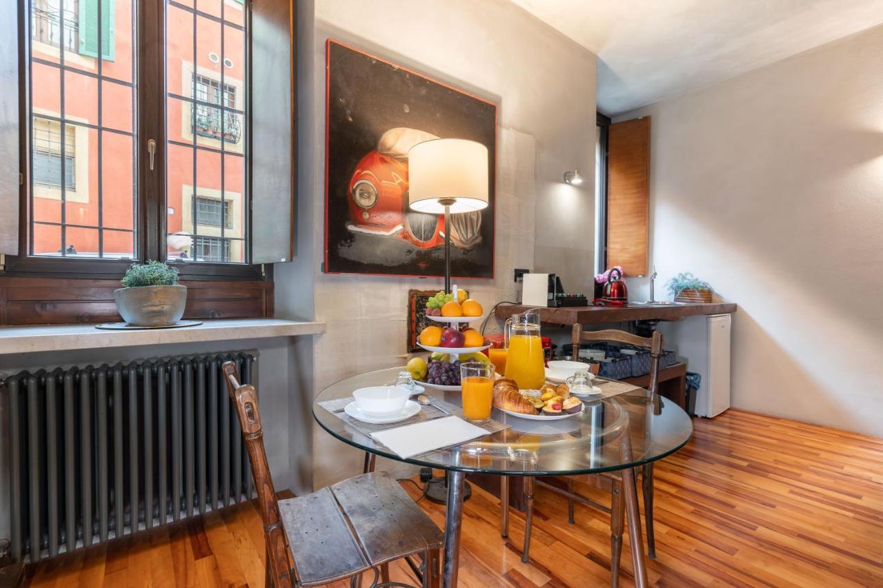 Il Garbo Apartments And Suite Verona Exterior photo